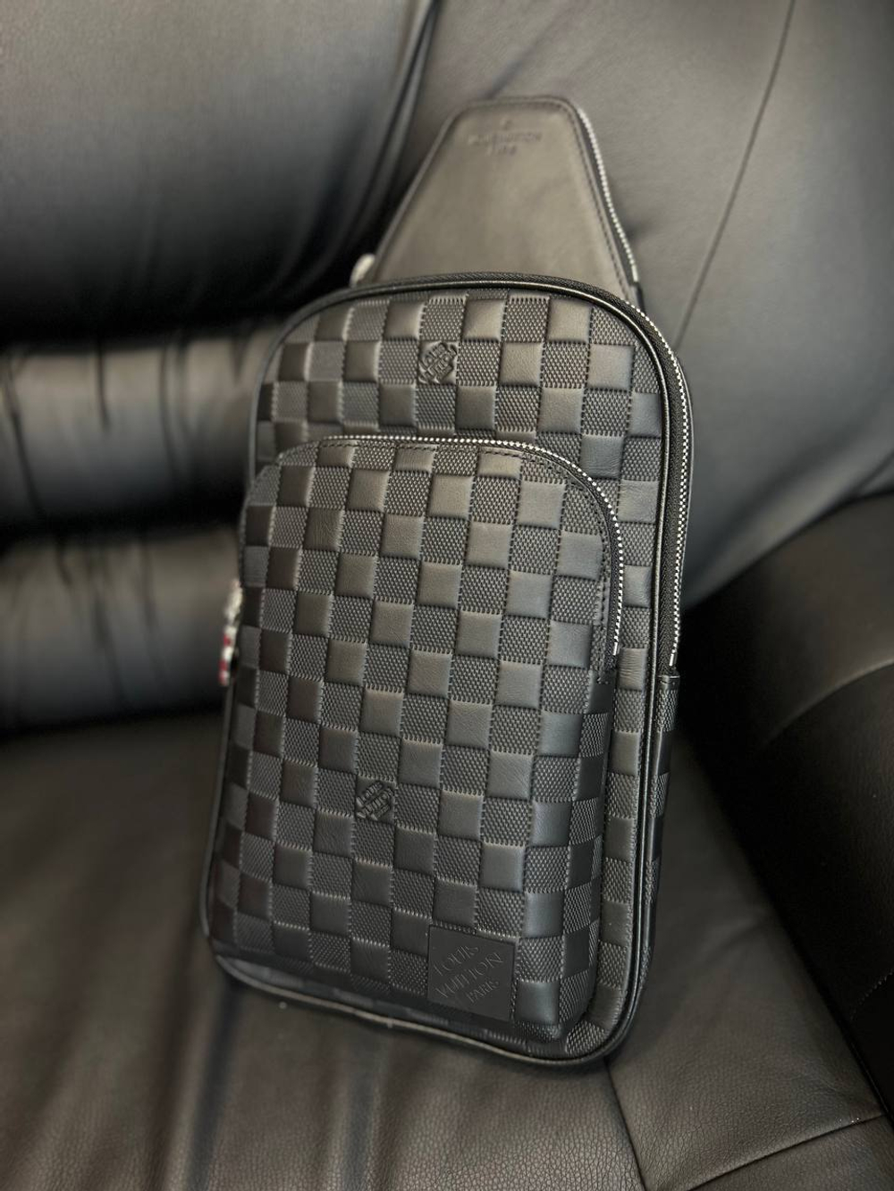 Слинг Louis Vuitton