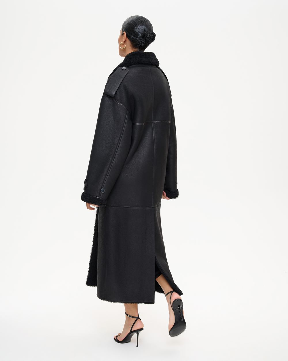 Двубортная дублёнка свободного прямого силуэта