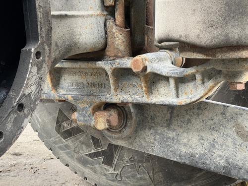 Кронштейн пневморессоры левый 2022г.