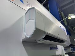 Настенная сплит-система AUX ASW-H09A4/QF-R2DI + AS-H09A4/QF-R2DI, белый