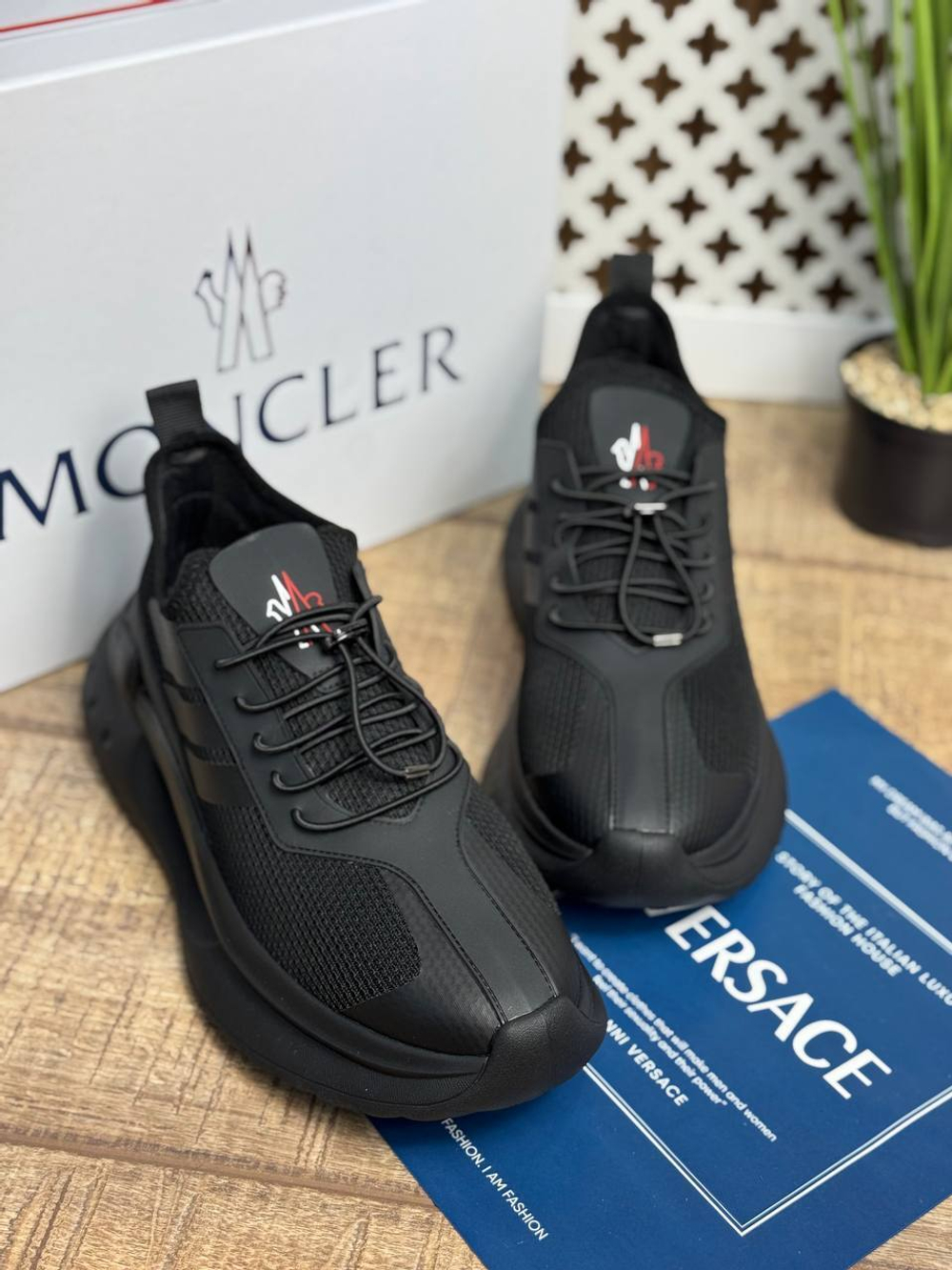 Кроссовки Moncler