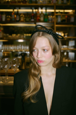 Ободок с бантом из жгута