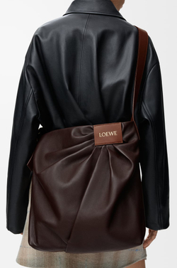 Loewe Сумка-тоут Draped из мягкой овечьей кожи наппа, темно-каштановый