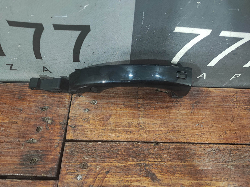 Ручка двери левой Audi A6 (C7) 11-18 Б/У Оригинал 4H0837205