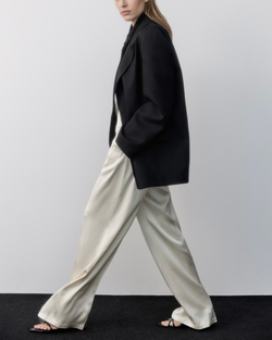 Брюки прямого кроя из вискозы Берберри молочный