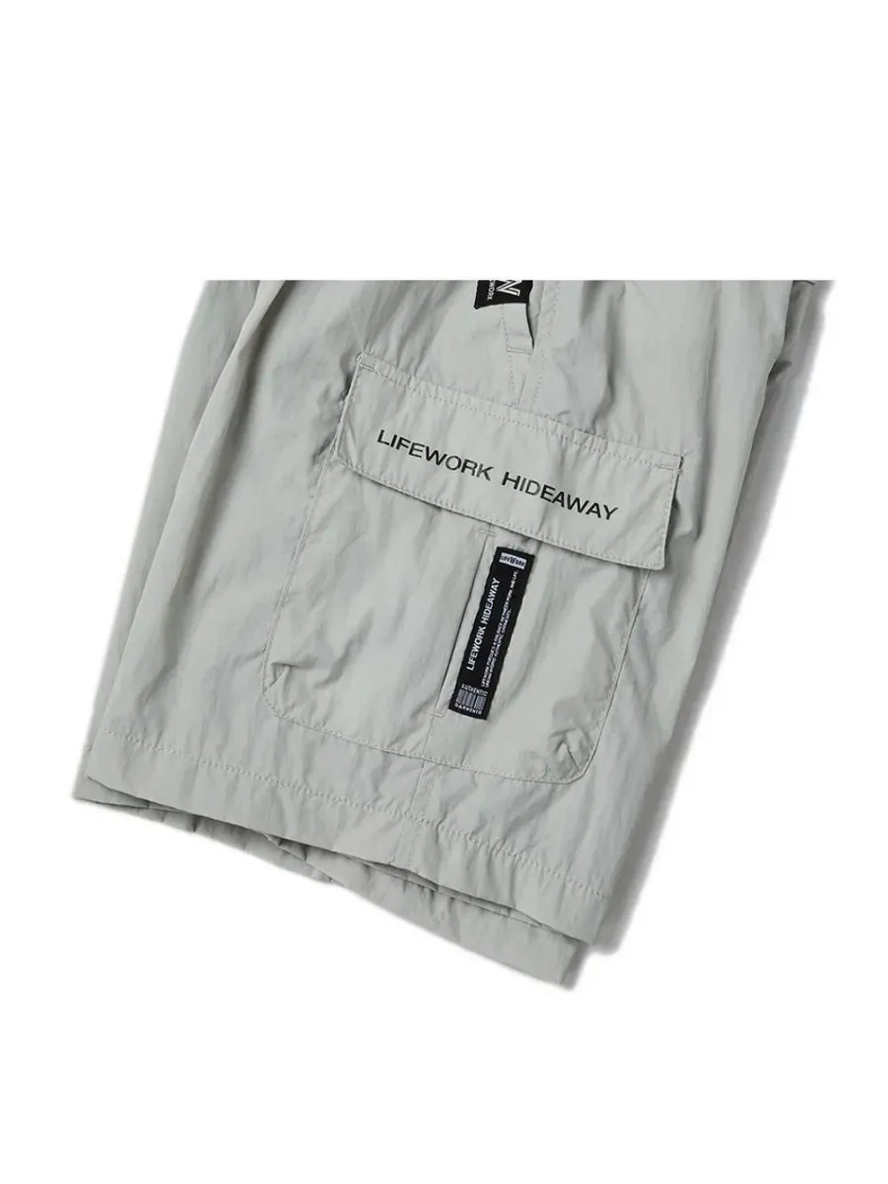 Шорты нейлоновые карго с карманами