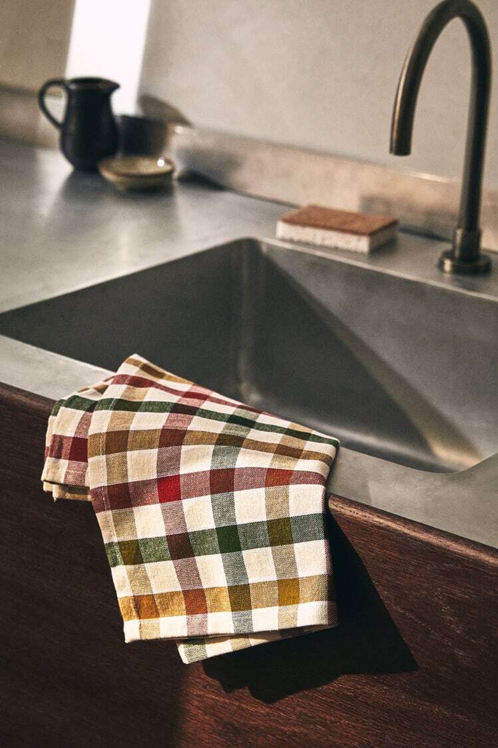 ZARA HOME ЦВЕТНОЕ КЛЕТЧАТОЕ КУХОННОЕ ПОЛОТЕНЦЕ (НАБОР ИЗ 2 ШТ.), ЗЕЛЕНЫЙ