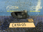 Ручка двери передней правой салонная MITSUBISHI LANCER 1998