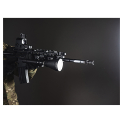 Поисковый фонарь Armytek Barracuda Pro V2 XHP35 HI — дальностью светового потока до 800 метров