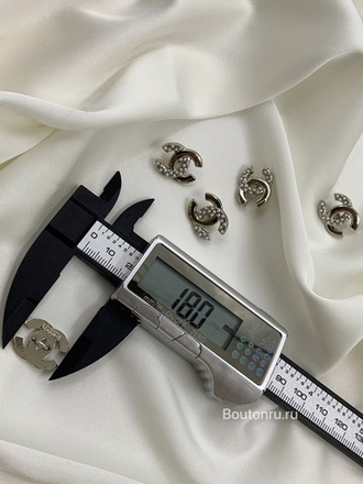 Пуговицы Шан. серебро лого жемчуг/глянец 18 мм