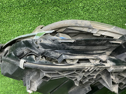 Битая Фара правая BMW 3er G20 (2018-2022) Laser