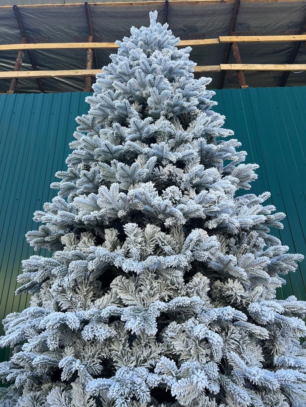 Заснеженная елка «Камчатская» (Литая+пвх) 3,5 м