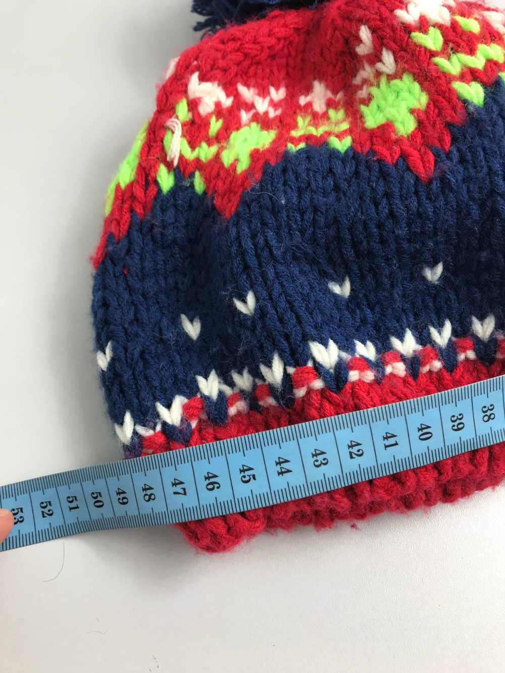 Шапка с помпоном на 10/12 лет