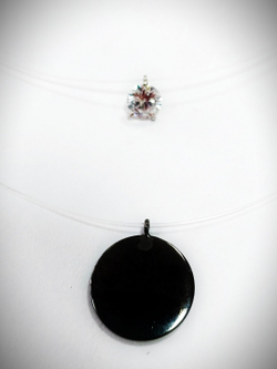 Леска с кулоном двойная.