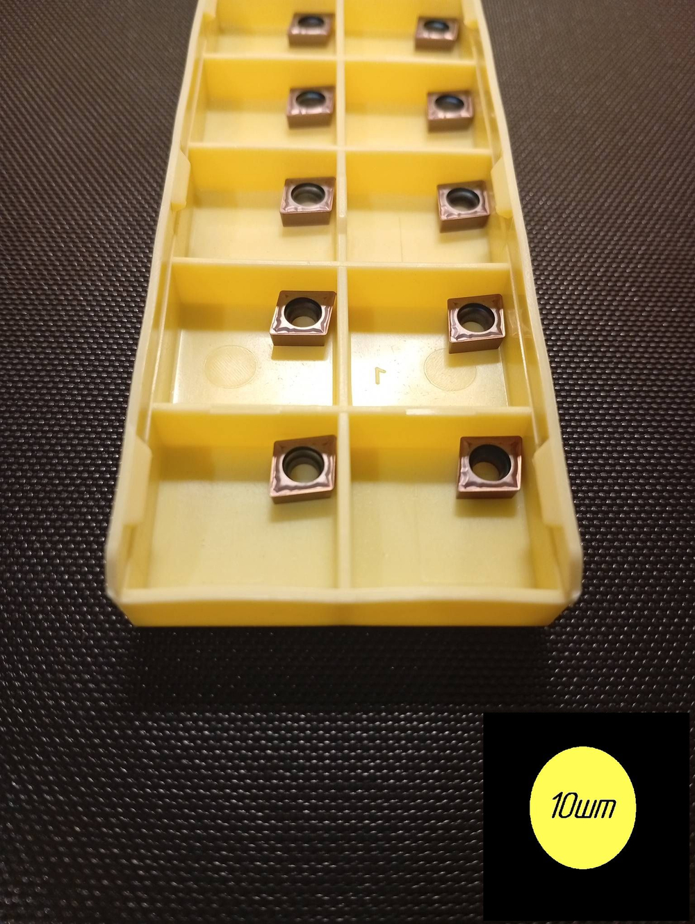 Пластина токарная CCMT060204-MP RW1027