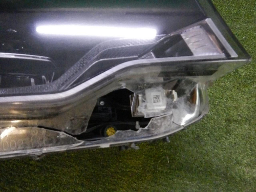 Битая Фара правая BMW 5er G30 (2017-2020) Adaptive LED