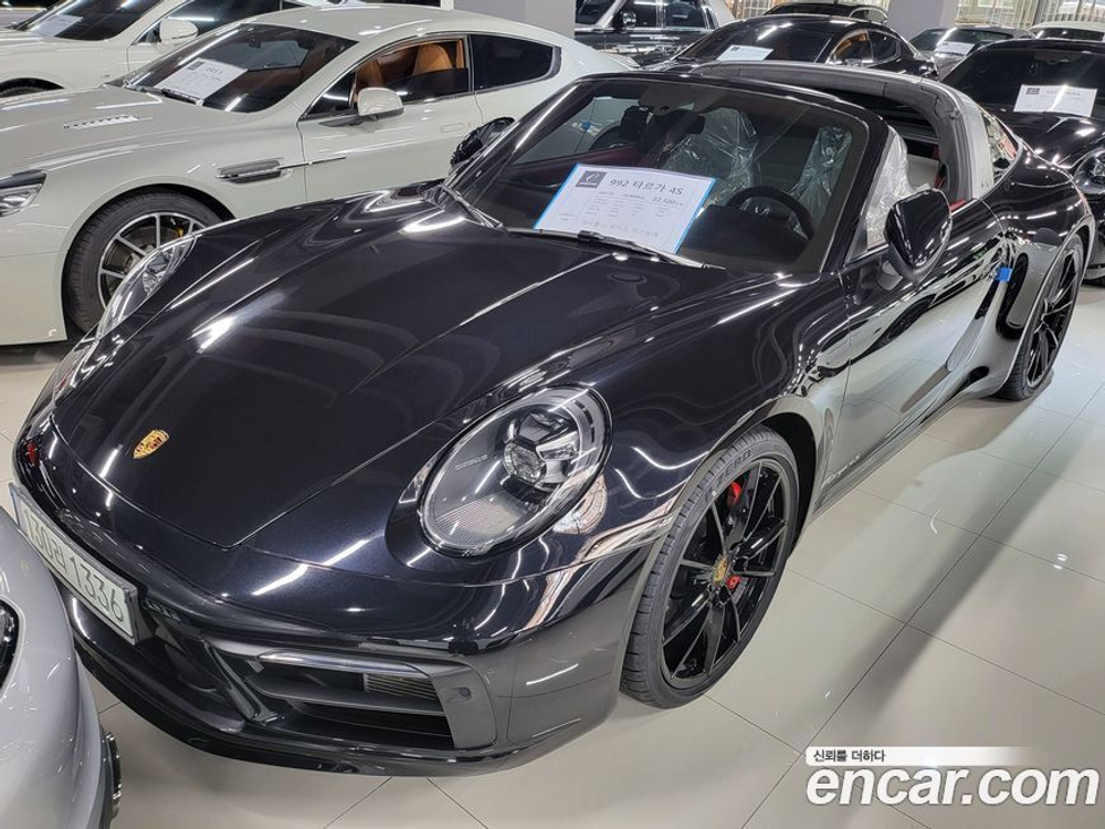 Porsche 911 (992) 타르가 4S (02.2021)