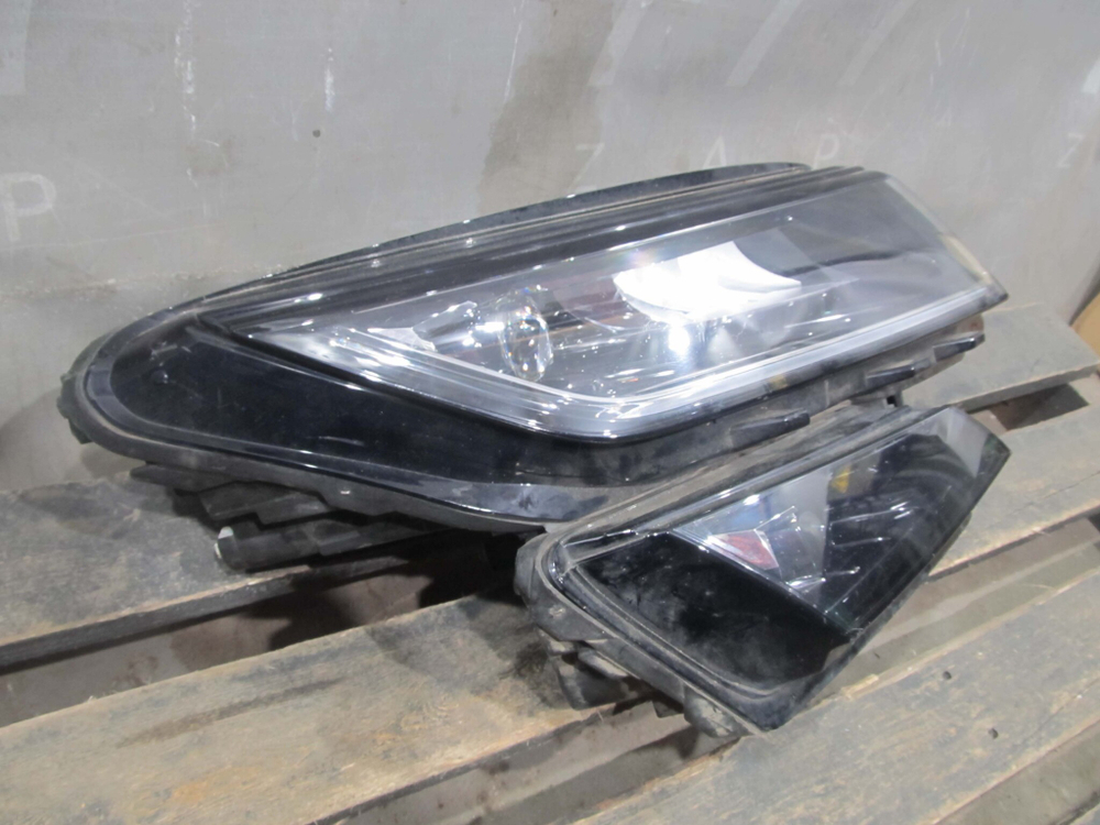 Фара правая LED Skoda Kodiaq 16-21 Б/У Оригинал 566941016E
