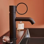 Cмеситель для раковины Jacob Delafon Vivienne Signature E38682-LB2-BL черный матовый