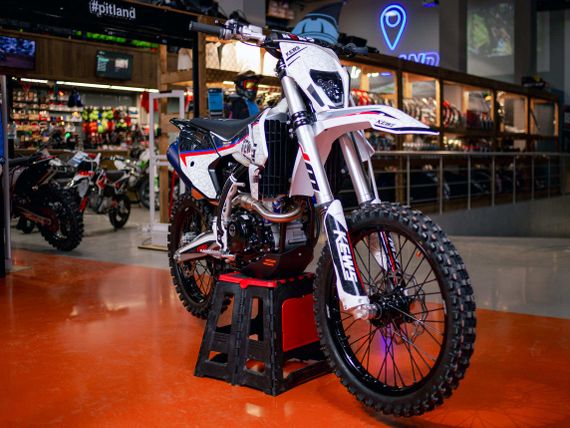 Мотоцикл кроссовый эндуро KEWS K16 NC 300 (182 MN)