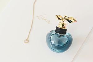 Nina Ricci Luna