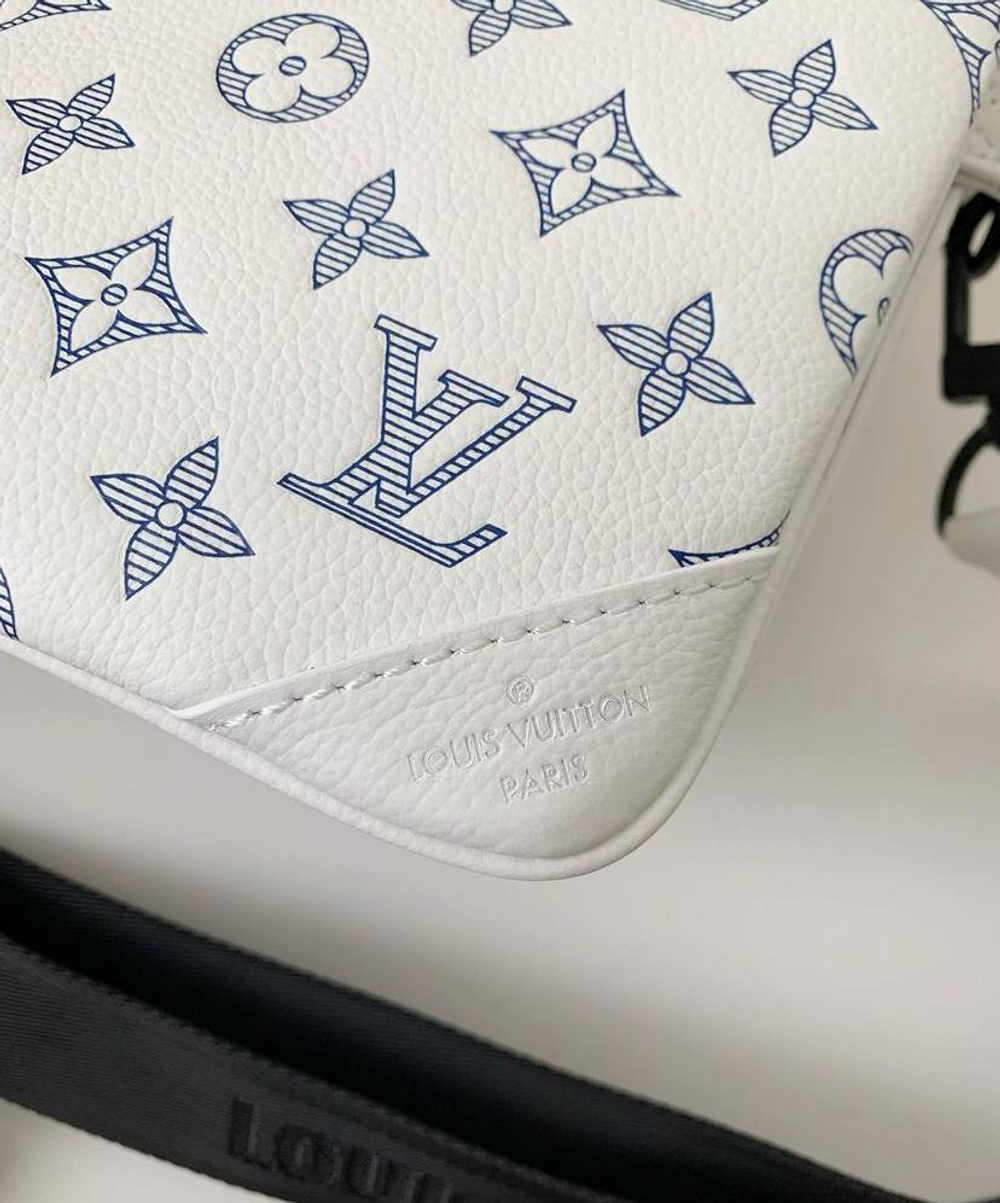 Сумка-мессенжер Louis Vuitton