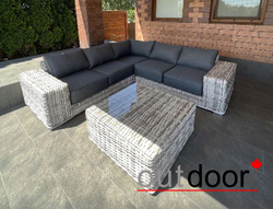 Комплект мебели из ротанга OUTDOOR Санторини (угловой диван, стол), широкое плетение, светлый микс
