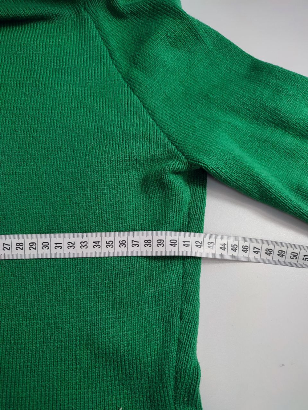 Свитер зеленый 42 размер