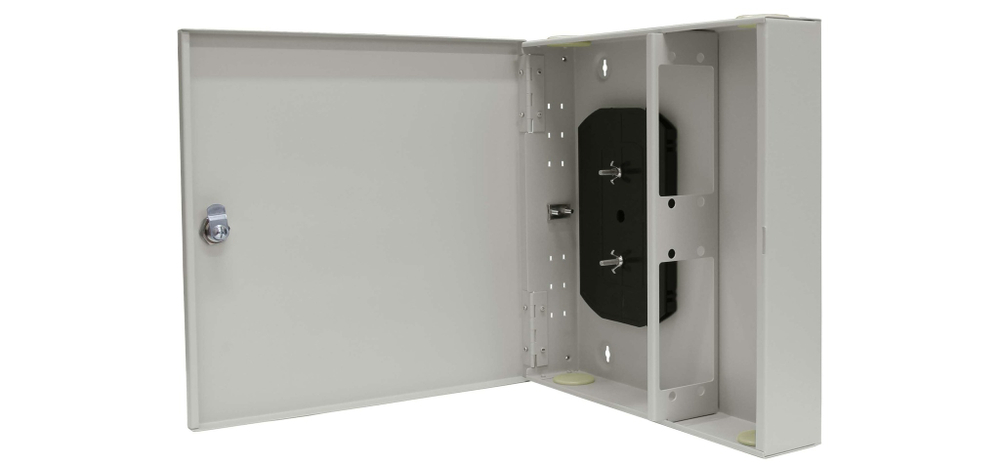 Кросс оптический настенный с дверцей, с замком TELCORD КН-24/32 32-ST/MM-32-ST/UPC-MM50(OM4)-1-КУ-GY