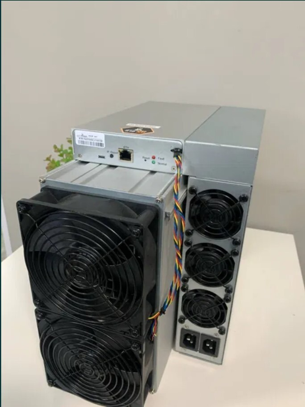 Antminer S19XP 141TH/S Новый