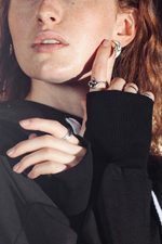 Худи Ваарга женское чёрное без начёса