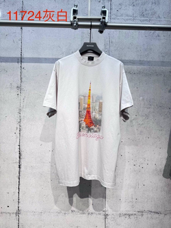 Футболка Balenciaga