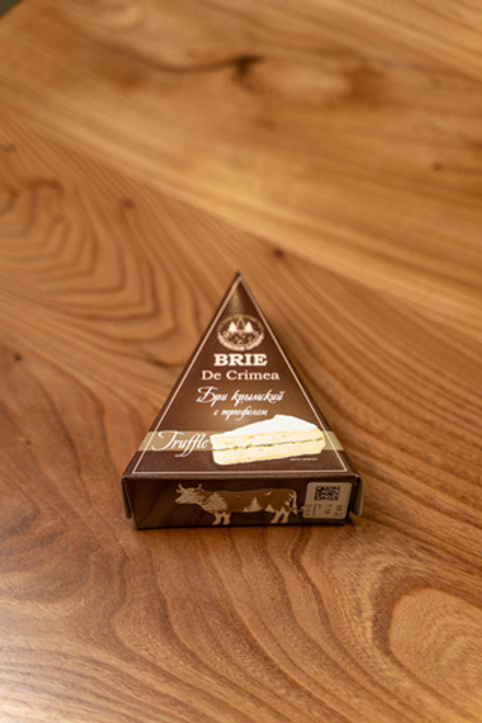 Сыр "Бри Крымский с трюфелем" 125 г
