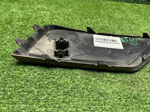 Решетка переднего бампера левая VW Tiguan 2 16-20