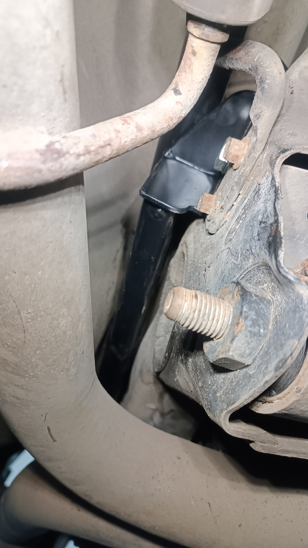 Усилитель маленький заднего подрамника Ford Explorer 5 (ПОД ЗАКАЗ)