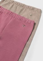 двое леггинсов