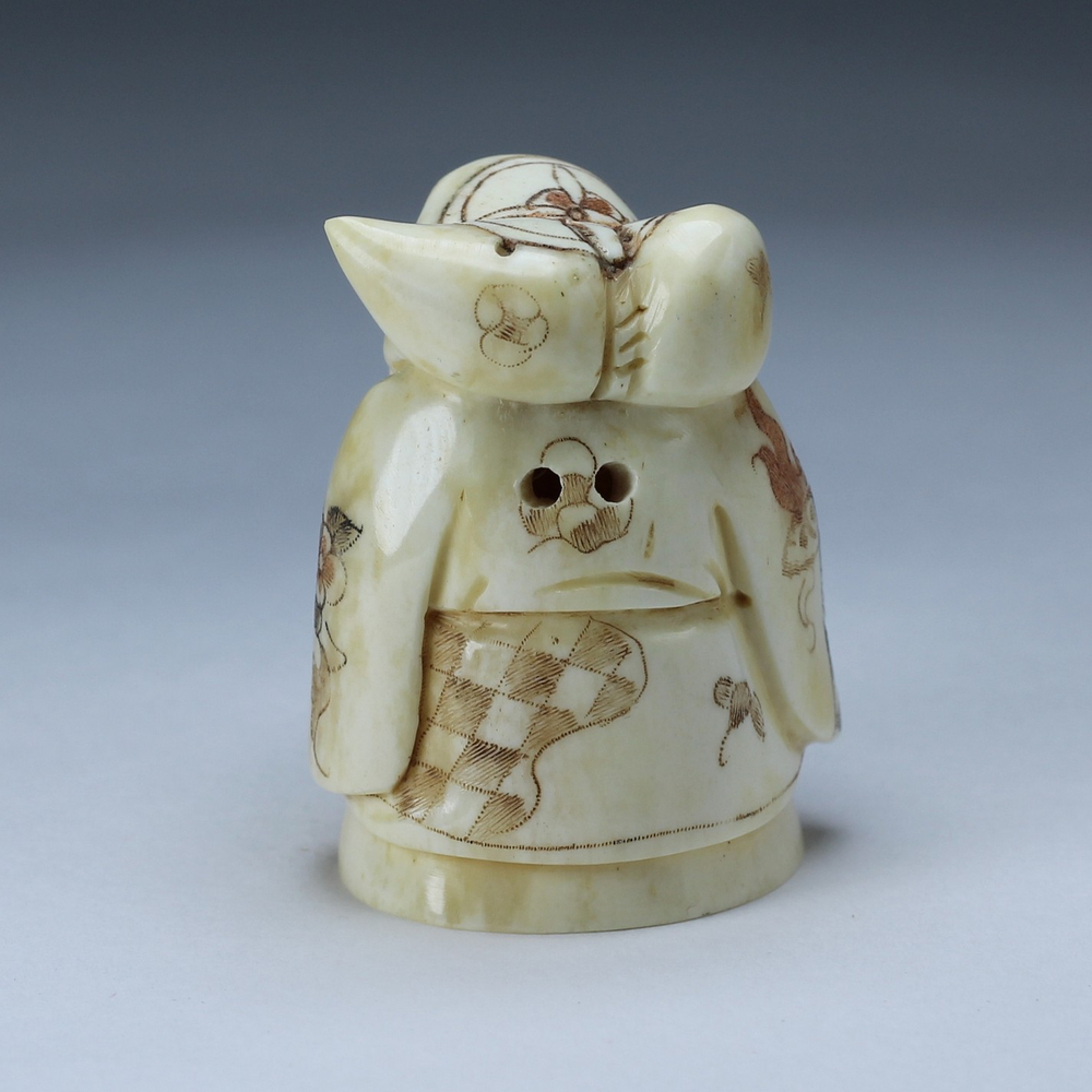 Нэцкэ Фукурокудзю с тыквой горлянкой и корзиной рыбы