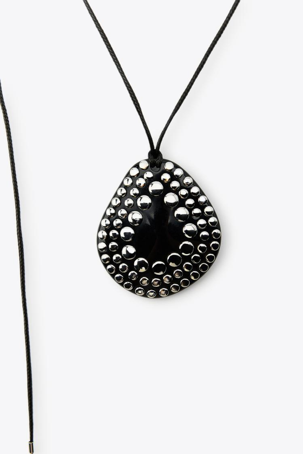 ZARA НАБОР ИЗ 2 ОЖЕРЕЛИЙ ИЗ ШНУРКА С ЗАКЛЕПКАМИ, ЧЕРНЫЙ