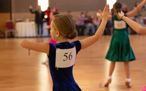Как психологически подготовить ребенка к соревнованиям по бальным танцам. Советы психолога.