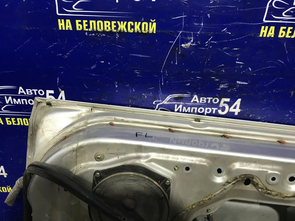 Дверь передняя левая Honda INTEGRA 1996