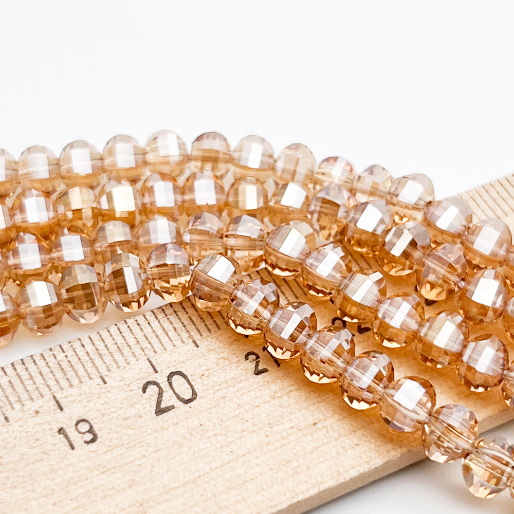 Бусины стекло, цвет золотистый, размер 4,5*6 мм, цена за отрезок 19 см (1/2 нити)