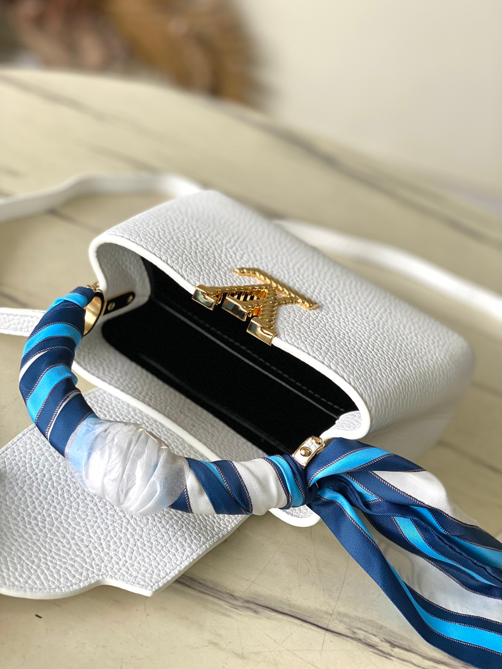 Louis Vuitton Capucines Mini