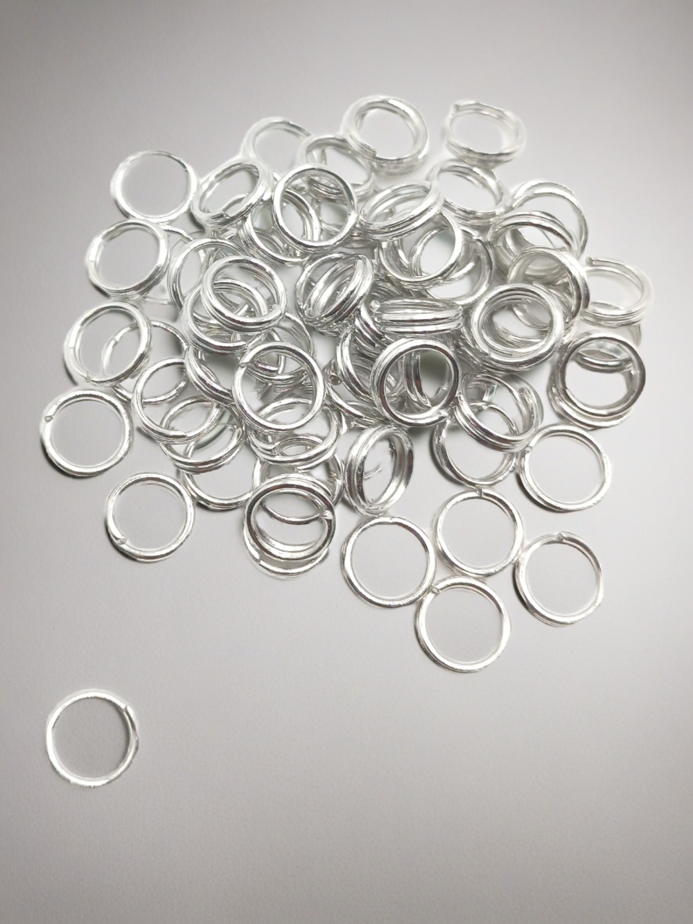 Соединительные кольца для бижутерии двойные. Серебристые. 100 штук