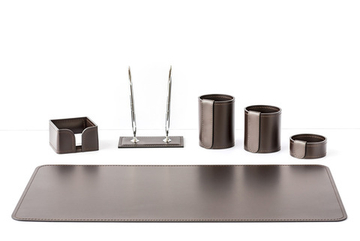 Подарочный настольный набор из кожи цвет шоколад