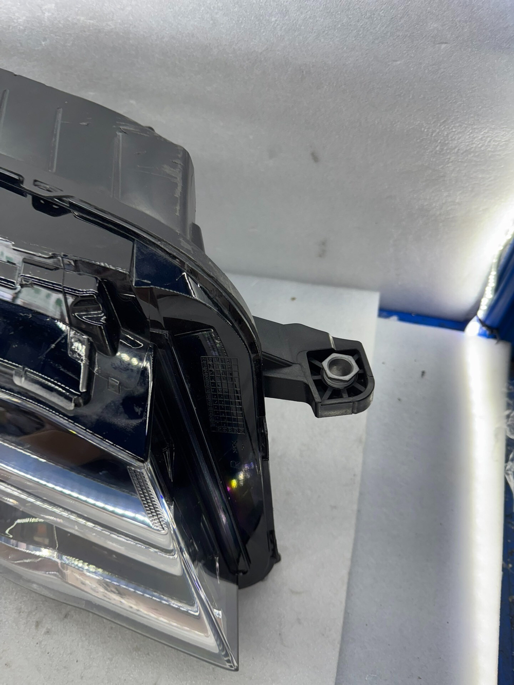 Оригинальная LED фара для Volkswagen Teramont 2021-2024