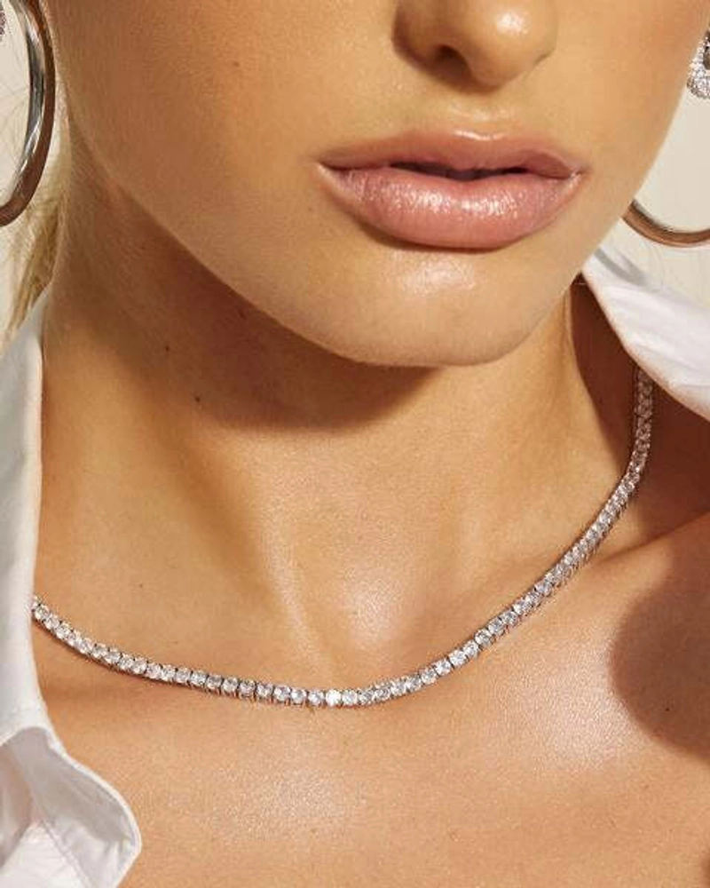 Колье Усыпанное Стразами – Серебро