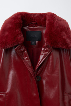 ZARA КУРТКА ИЗ ЛАКИРОВАННОЙ ТКАНИ СО СЪЕМНЫМ ВОРОТНИКОМ, БУРГУНДИ