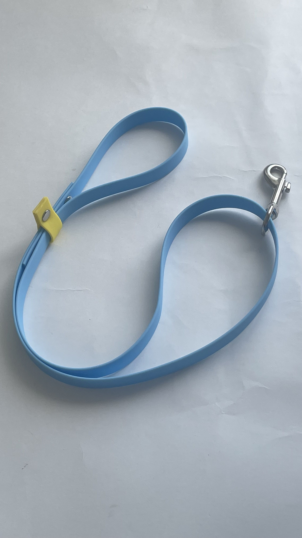 Ринговка груминга из биотана , ширина 15 мм, длина 50 см., зебра