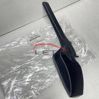 Уплотнитель лобового стекла левый 53867-42031 5386742031