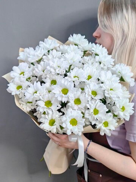Букет из 7 кустовых хризантем сорта "KENNEDY WHITE"